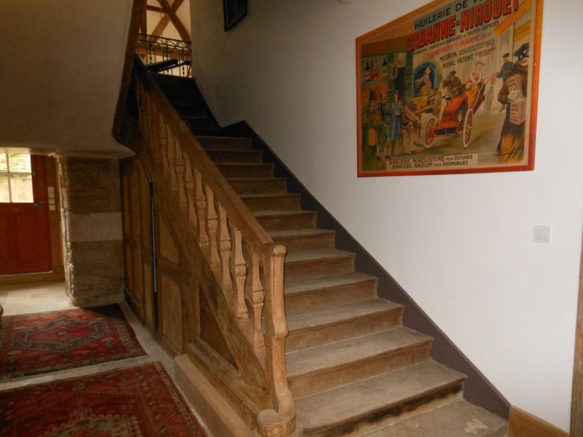 Les Chambres De La Basilique Neuvy-Saint-Sépulchre Kültér fotó