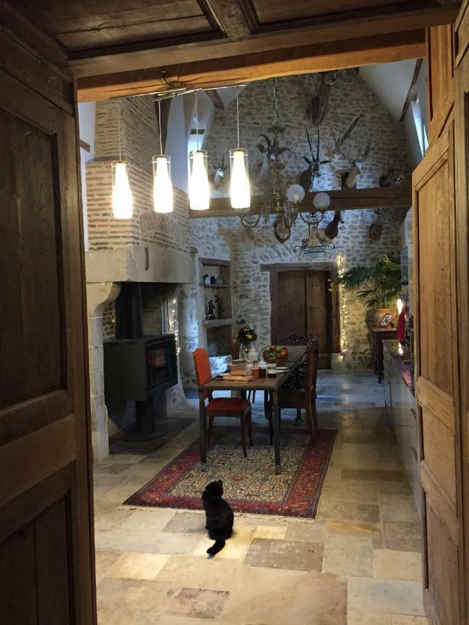 Les Chambres De La Basilique Neuvy-Saint-Sépulchre Kültér fotó
